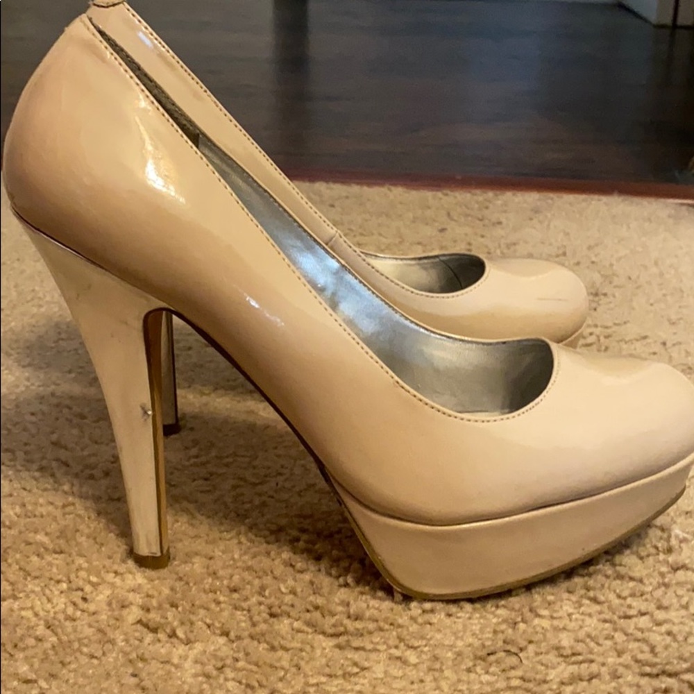 Guess silver and beige heels